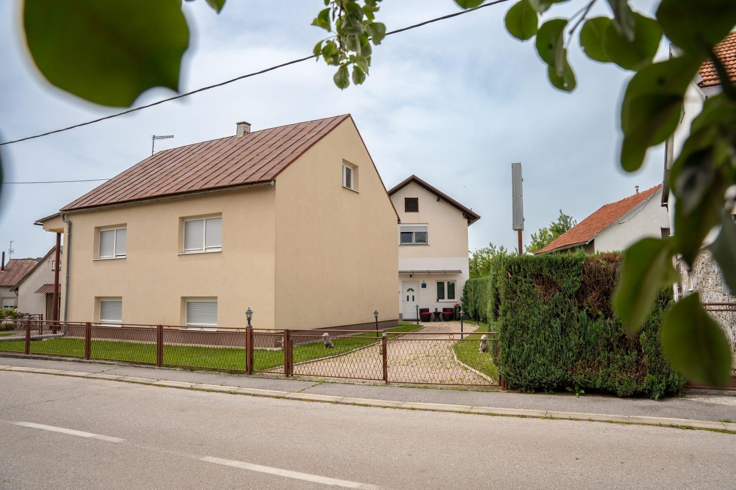 Apartman Mihovil Gospić Εξωτερικό φωτογραφία