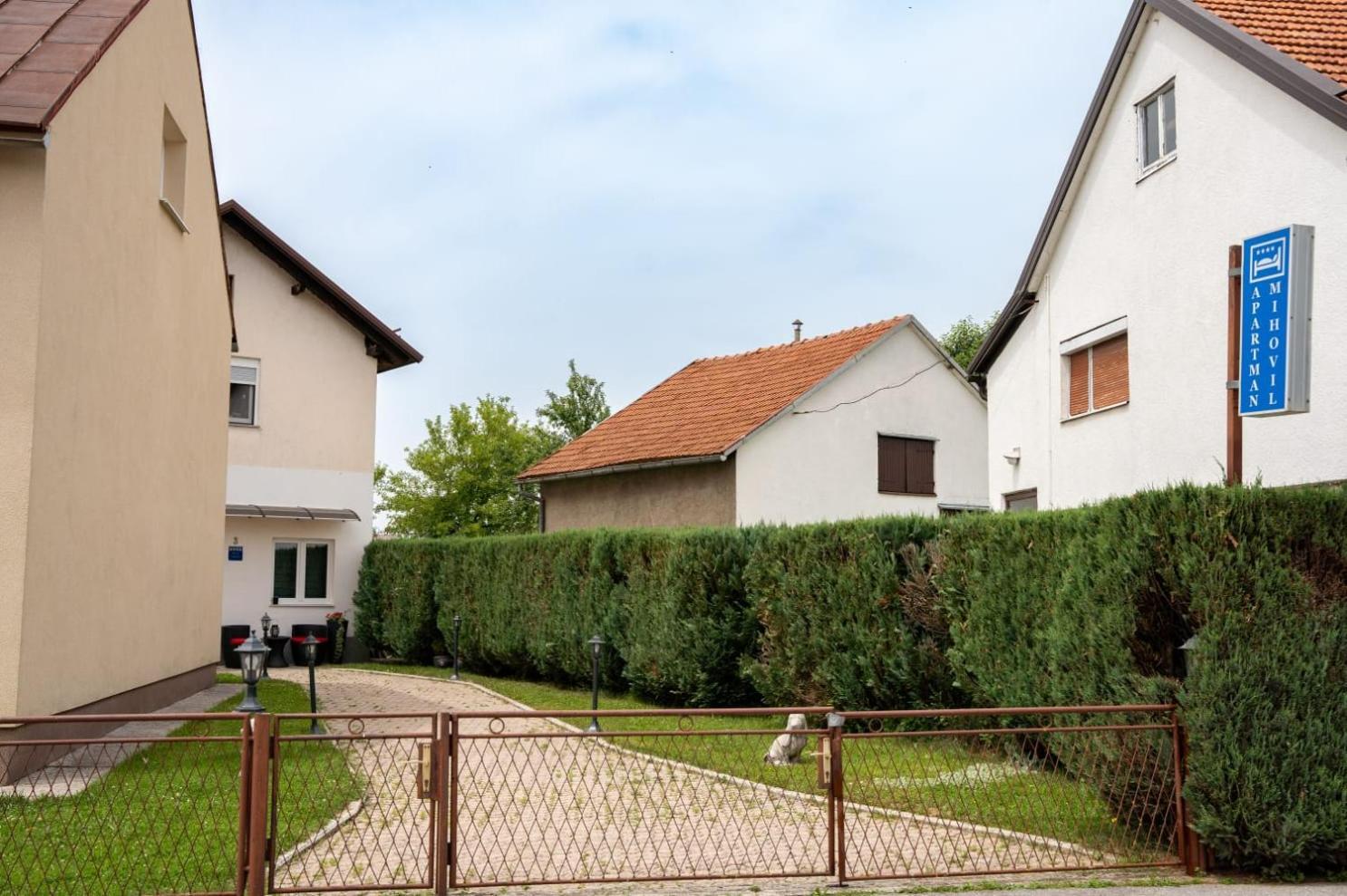 Apartman Mihovil Gospić Εξωτερικό φωτογραφία